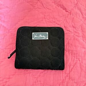 Vera Bradley Black Quilted Circle-Pattern Zip Wallet